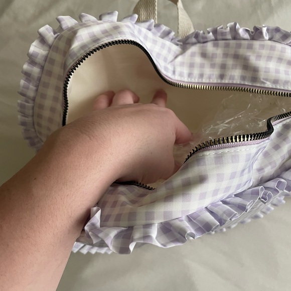 Heart Shaped Backpack - Picture 4 of 4